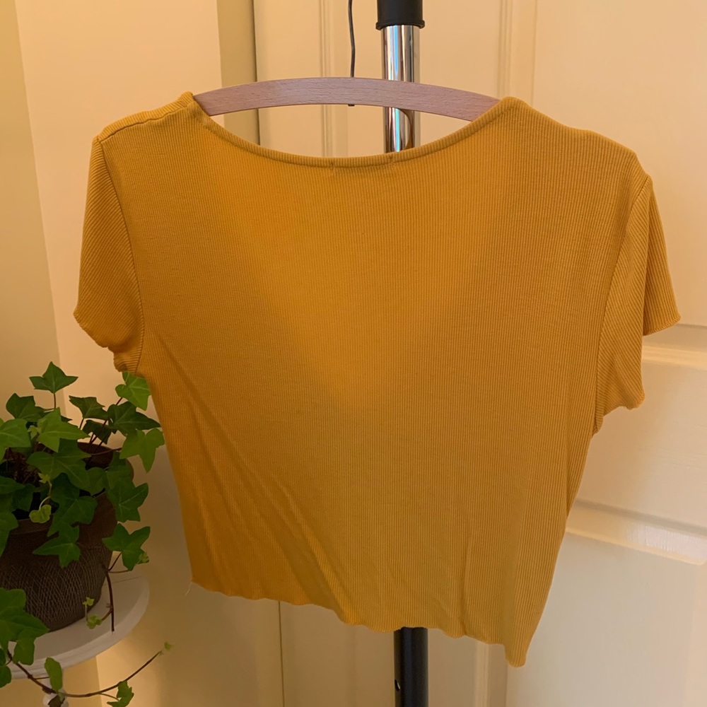 NWOT Tie-Front Top - Picture 4 of 4